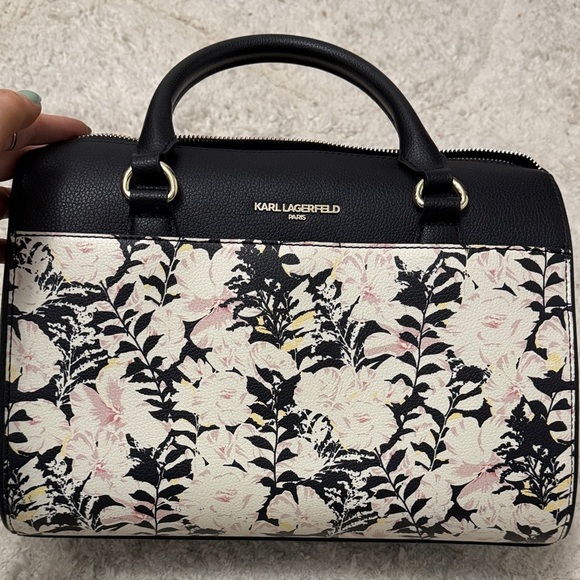 💐NWT Karl Lagerfeld Black and Cream Floral Satchel - Picture 1 of 11